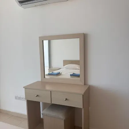 דירה Beautiful Seaview - 3 Min Walk To