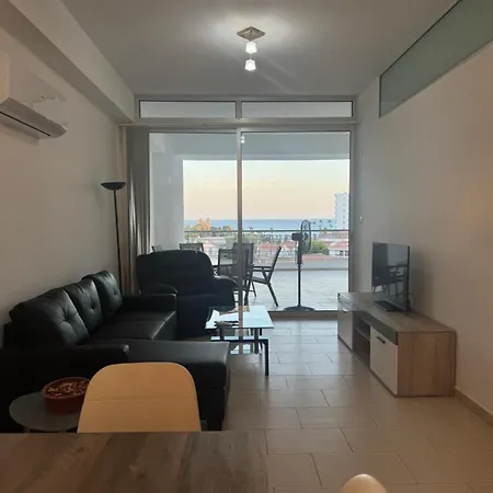 דירה Beautiful Seaview - 3 Min Walk To