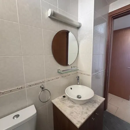 Beautiful Seaview - 3 Min Walk To לרנקה