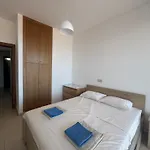 Beautiful Seaview - 3 Min Walk To Larnaca