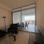 Appartement Beautiful Seaview - 3 Min Walk To