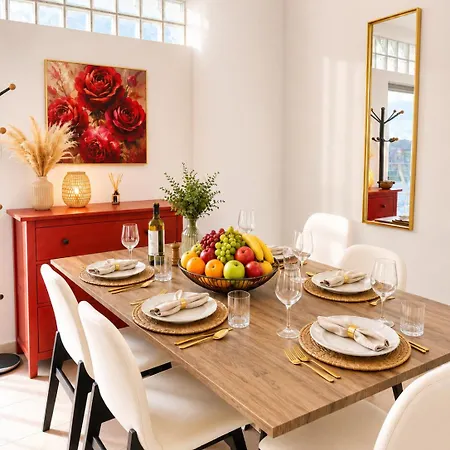 Seaview In - 2 Bdr - 2 Min Walk To