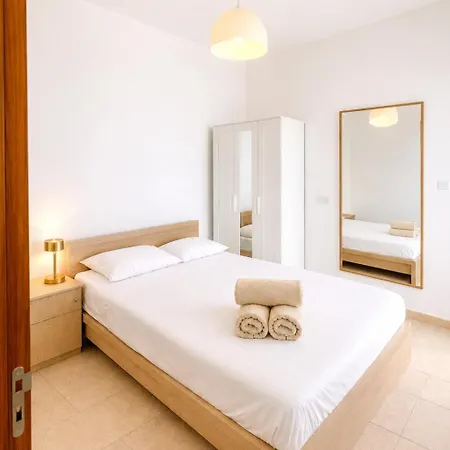 公寓 Seaview In - 2 Bdr - 2 Min Walk To 拉纳卡