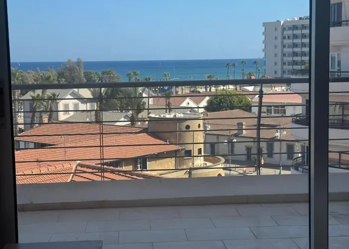 Apartmán Beautiful Seaview - 3 Min Walk To Larnaca