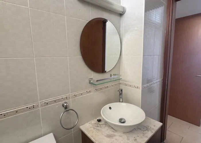 Beautiful Seaview - 3 Min Walk To Larnaca