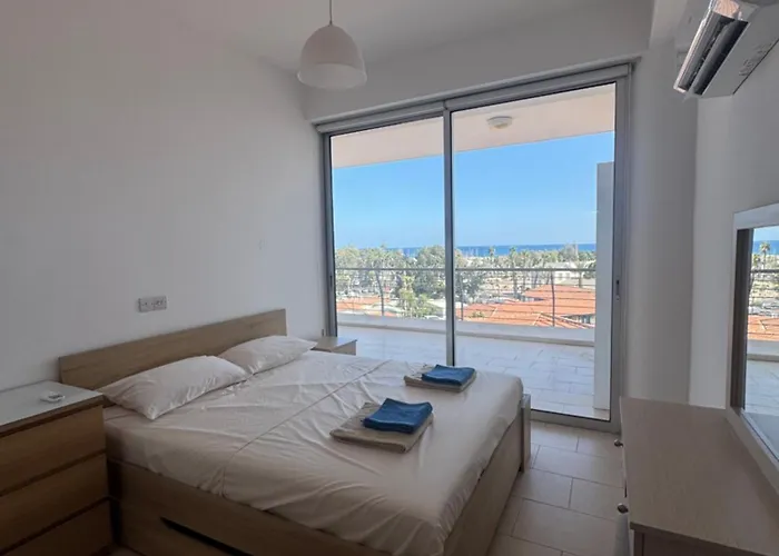 Beautiful Seaview - 3 Min Walk To Larnaca