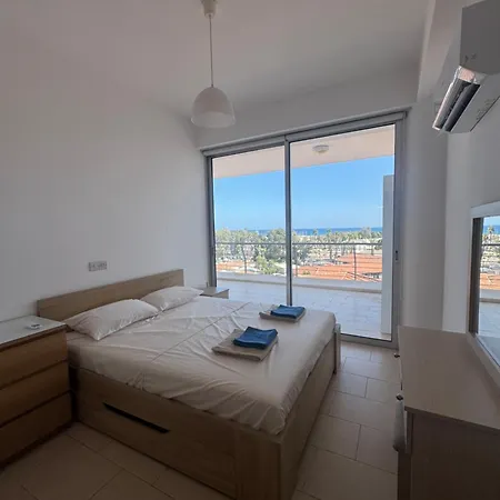 Beautiful Seaview - 3 Min Walk To Larnaca
